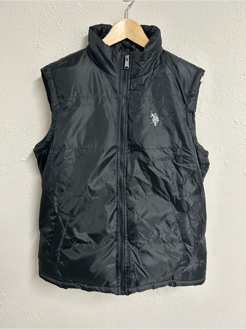 U.S. Polo Assn. Men's Black Quilted Puffer Vest Size Small